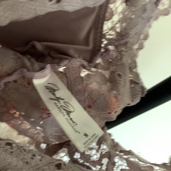 Lavender Lace Bralette - Picture 4 of 6